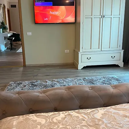 Karo * Năvodari