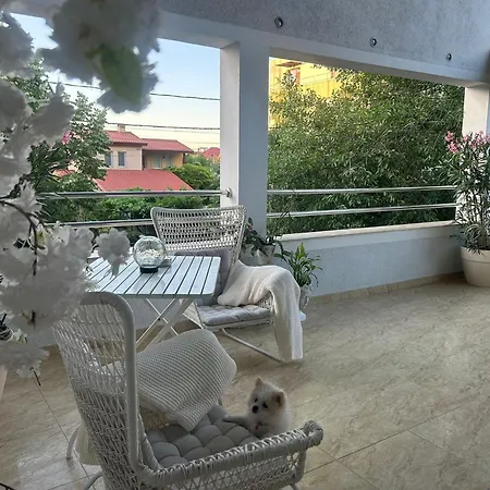 Apartmán Karo Năvodari